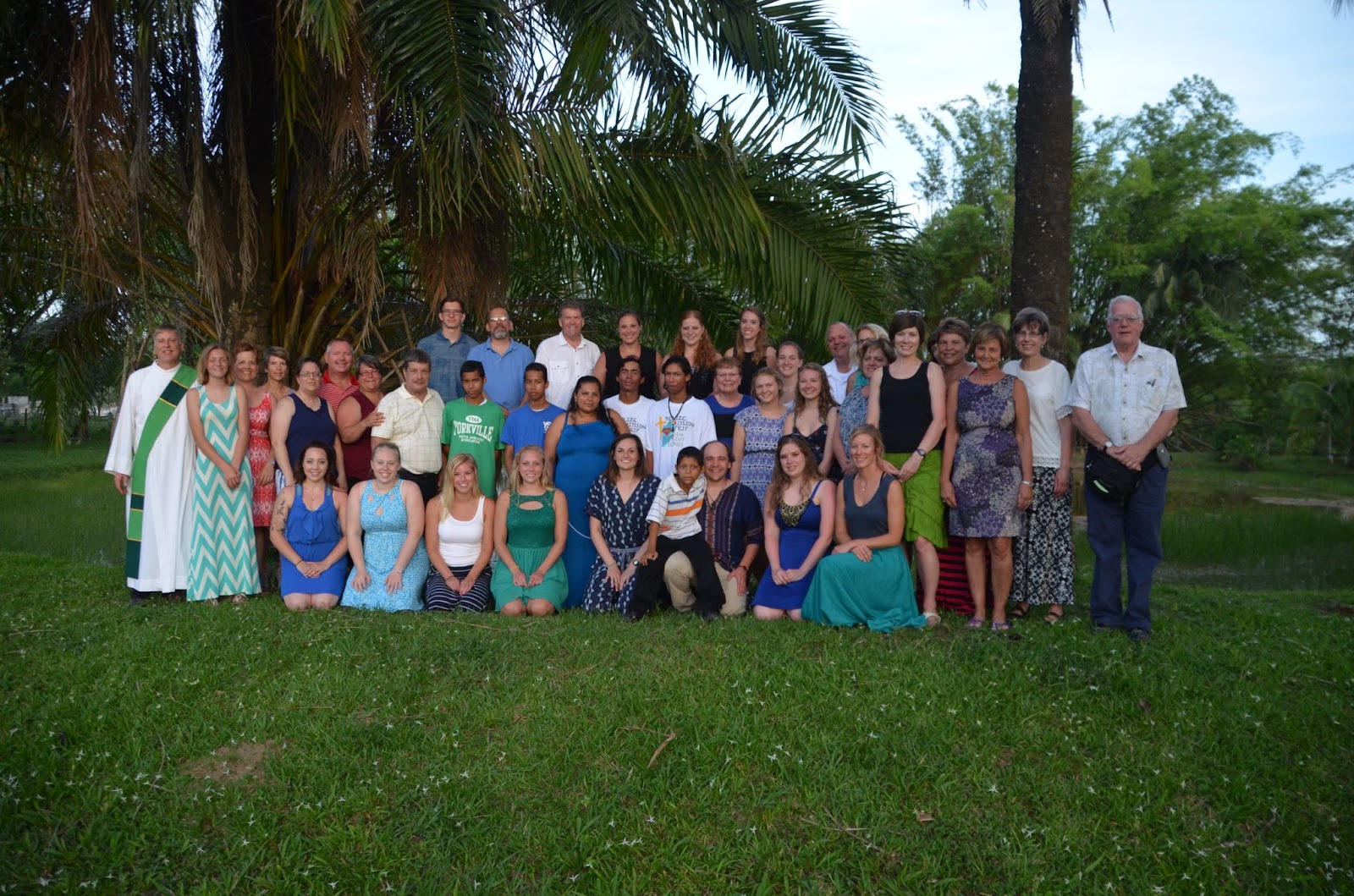 2015 Volunteer Group 2015 Volunteer Group